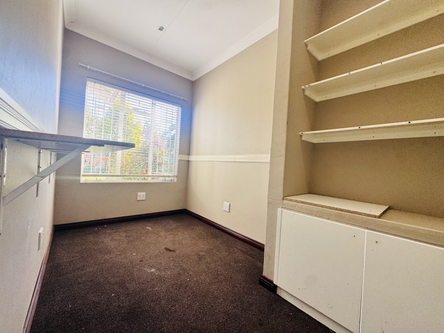 3 Bedroom Property for Sale in Flamwood North West
